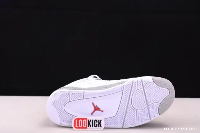 Kick Theory Retro 4 (2021) White Oreo Jordan CT8527-100 0512